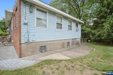 28 Stylon Road Wayne NJ 07470