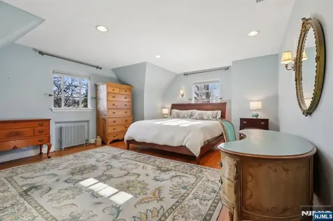 183 Sheridan Avenue Ho-ho-kus NJ 07423