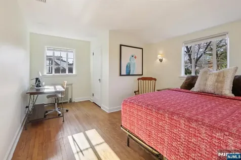 183 Sheridan Avenue Ho-ho-kus NJ 07423