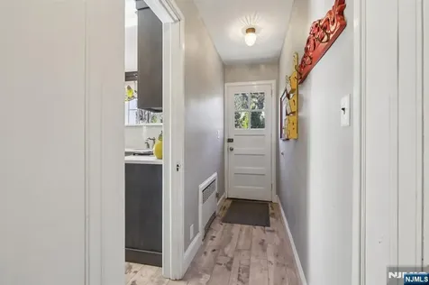 183 Sheridan Avenue Ho-ho-kus NJ 07423