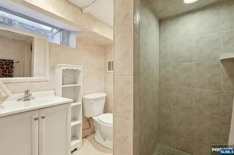 183 Sheridan Avenue Ho-ho-kus NJ 07423