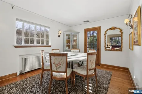 183 Sheridan Avenue Ho-ho-kus NJ 07423