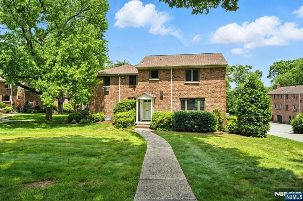 29 Troy Drive Springfield NJ 07081
