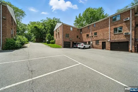 29 Troy Drive Springfield NJ 07081