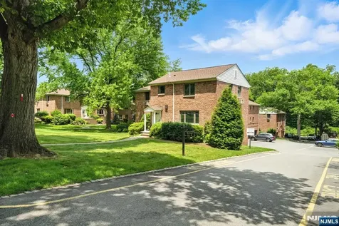 29 Troy Drive Springfield NJ 07081