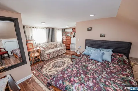136 Martin Avenue Clifton NJ 07012