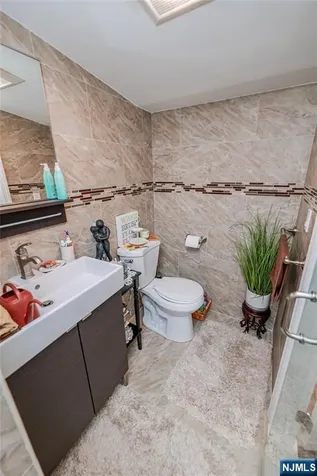 136 Martin Avenue Clifton NJ 07012