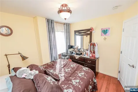 136 Martin Avenue Clifton NJ 07012
