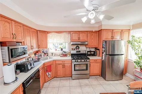 136 Martin Avenue Clifton NJ 07012