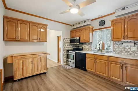 133 Catherine Avenue Saddle Brook NJ 07663