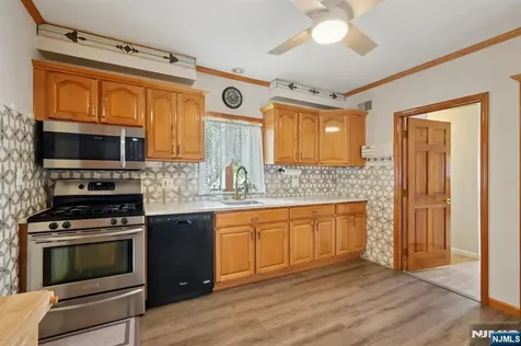 133 Catherine Avenue Saddle Brook NJ 07663