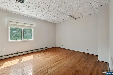 133 Catherine Avenue Saddle Brook NJ 07663