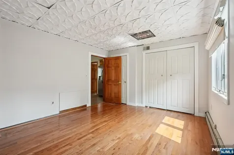 133 Catherine Avenue Saddle Brook NJ 07663