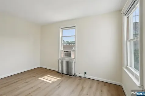 133 Catherine Avenue Saddle Brook NJ 07663