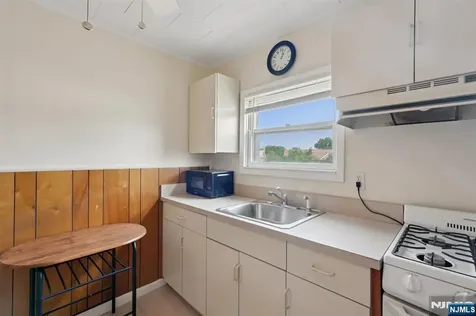 133 Catherine Avenue Saddle Brook NJ 07663