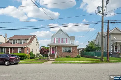 133 Catherine Avenue Saddle Brook NJ 07663