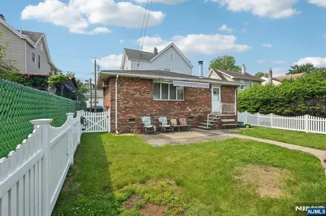 133 Catherine Avenue Saddle Brook NJ 07663