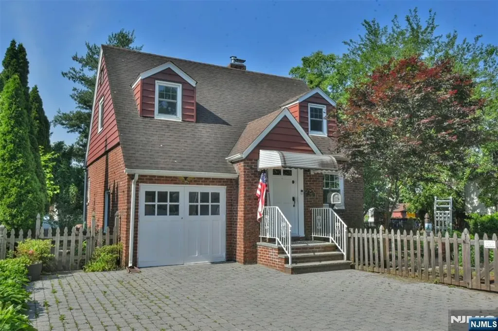 36 Grove Street Waldwick NJ 07463