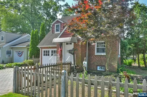 36 Grove Street Waldwick NJ 07463