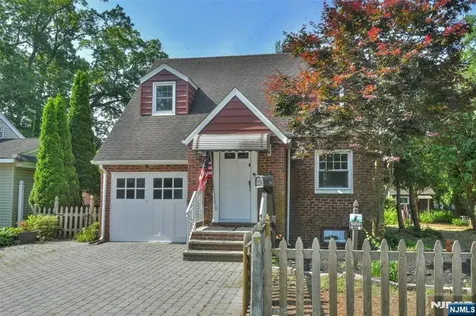 36 Grove Street Waldwick NJ 07463