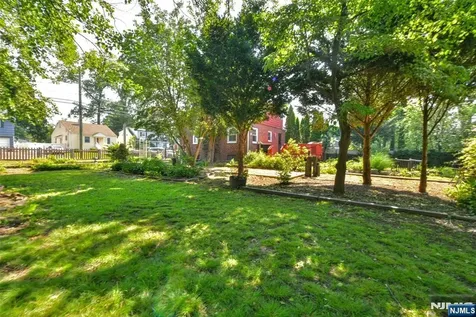 36 Grove Street Waldwick NJ 07463