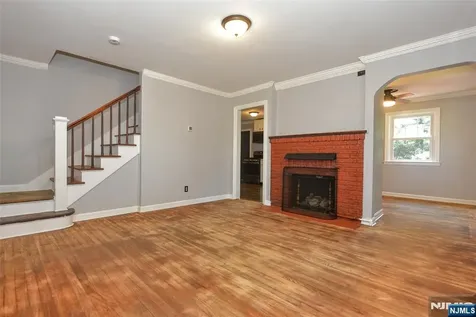 36 Grove Street Waldwick NJ 07463
