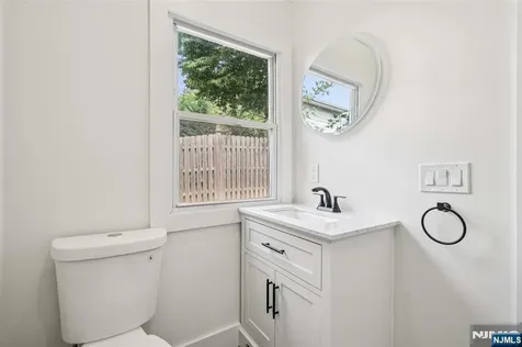 24 Tuers Place Montclair NJ 07043