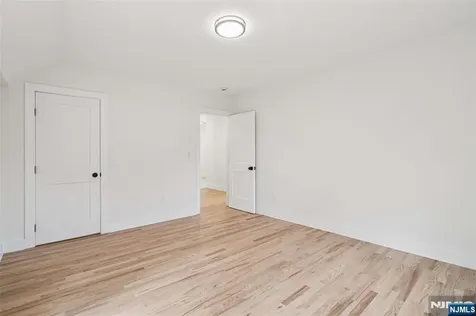 24 Tuers Place Montclair NJ 07043