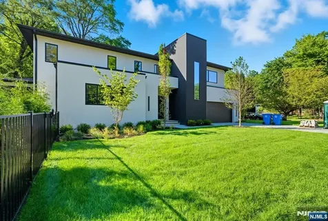 94 Downey Drive Tenafly NJ 07670