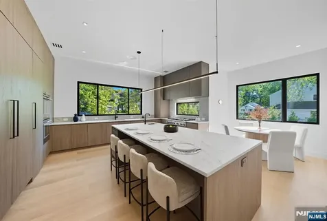 94 Downey Drive Tenafly NJ 07670