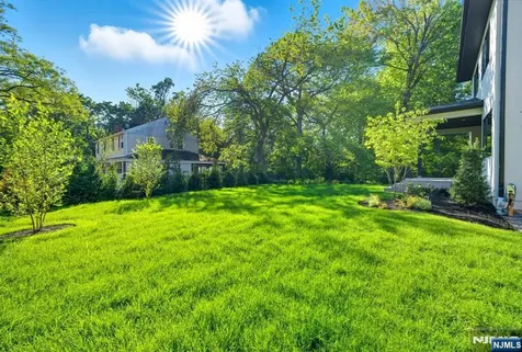 94 Downey Drive Tenafly NJ 07670