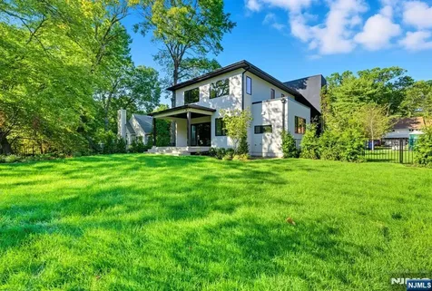 94 Downey Drive Tenafly NJ 07670