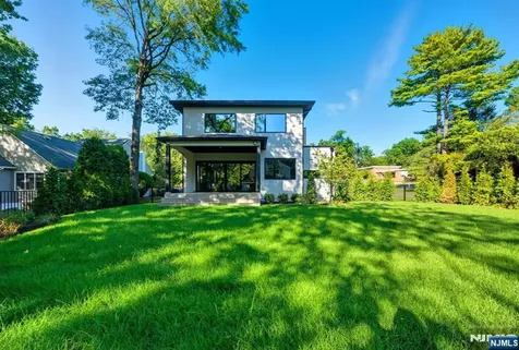 94 Downey Drive Tenafly NJ 07670