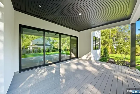 94 Downey Drive Tenafly NJ 07670