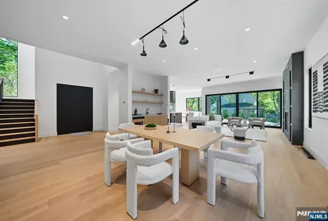 94 Downey Drive Tenafly NJ 07670