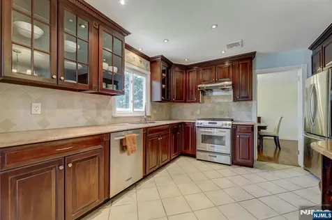 89 Pinecrest Drive Woodcliff Lake NJ 07677