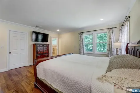 89 Pinecrest Drive Woodcliff Lake NJ 07677