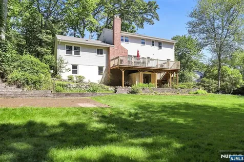 89 Pinecrest Drive Woodcliff Lake NJ 07677