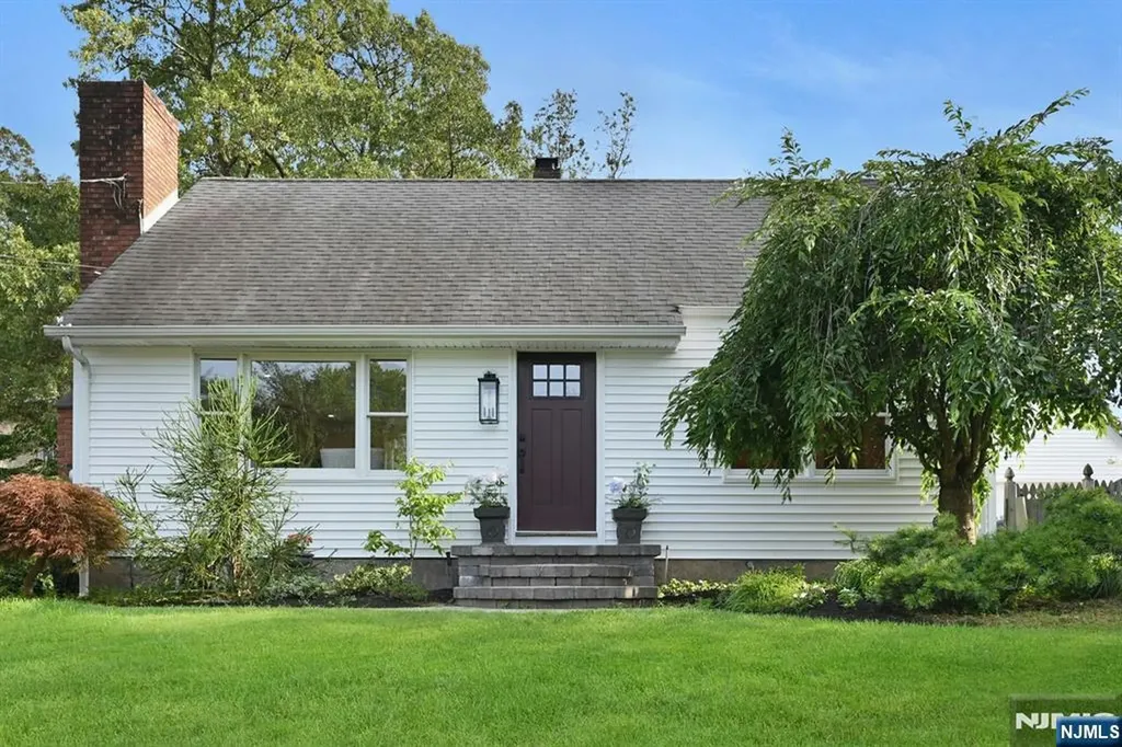 103 College Road Midland Park NJ 07432