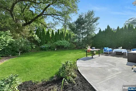 103 College Road Midland Park NJ 07432