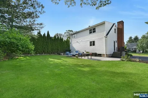 103 College Road Midland Park NJ 07432
