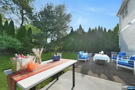 103 College Road Midland Park NJ 07432