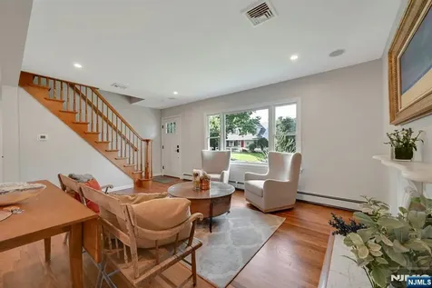 103 College Road Midland Park NJ 07432