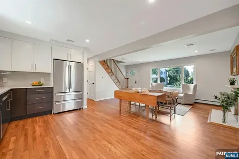 103 College Road Midland Park NJ 07432