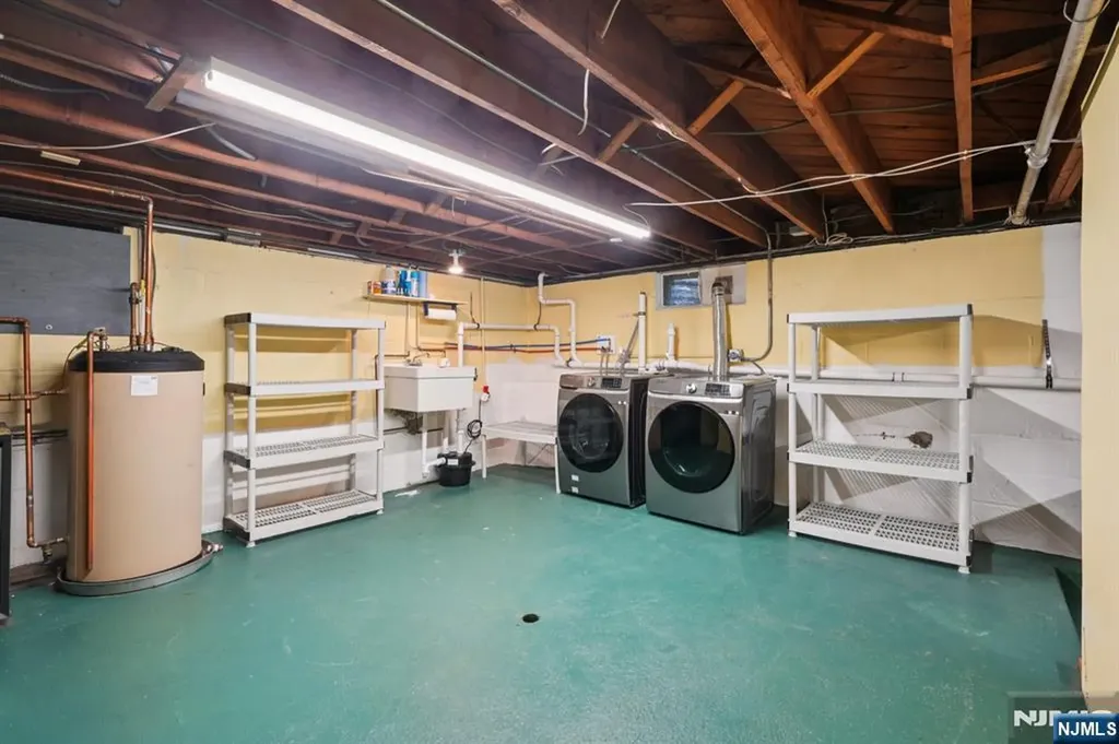 8 Sophia Street Bloomingdale NJ 07403