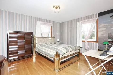 8 Melman Terrace Maplewood NJ 07040