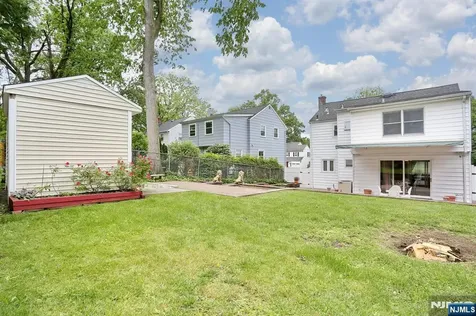 8 Melman Terrace Maplewood NJ 07040
