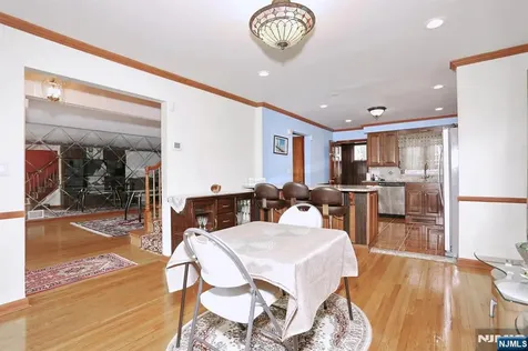 8 Melman Terrace Maplewood NJ 07040