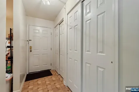 1907 Faulkner Court Mahwah NJ 07430