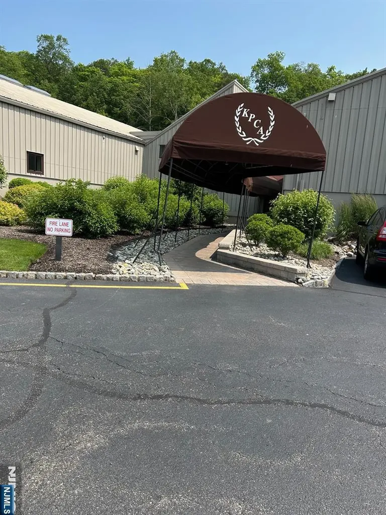 170 Kinnelon Kinnelon Borough NJ 07405